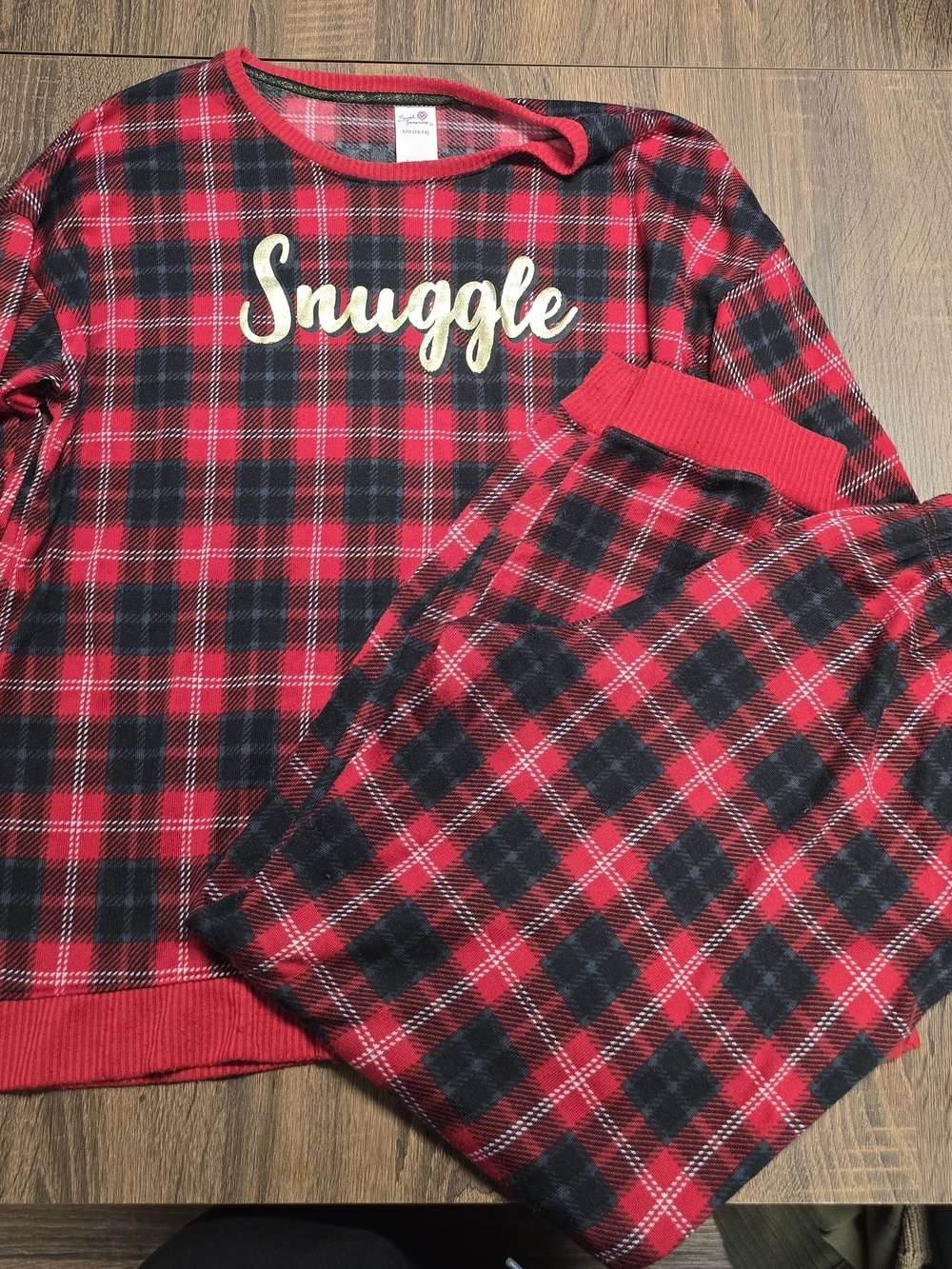 Secret Treasures Women's Snuggle Buffalo Plaid Pajama Set Size Large 12-14